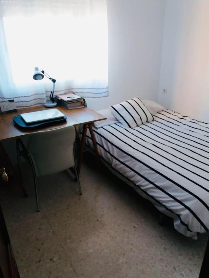 Apartment Vivienda De Vacaciones Con Piscina Y Wifi En Teatinos Málaga